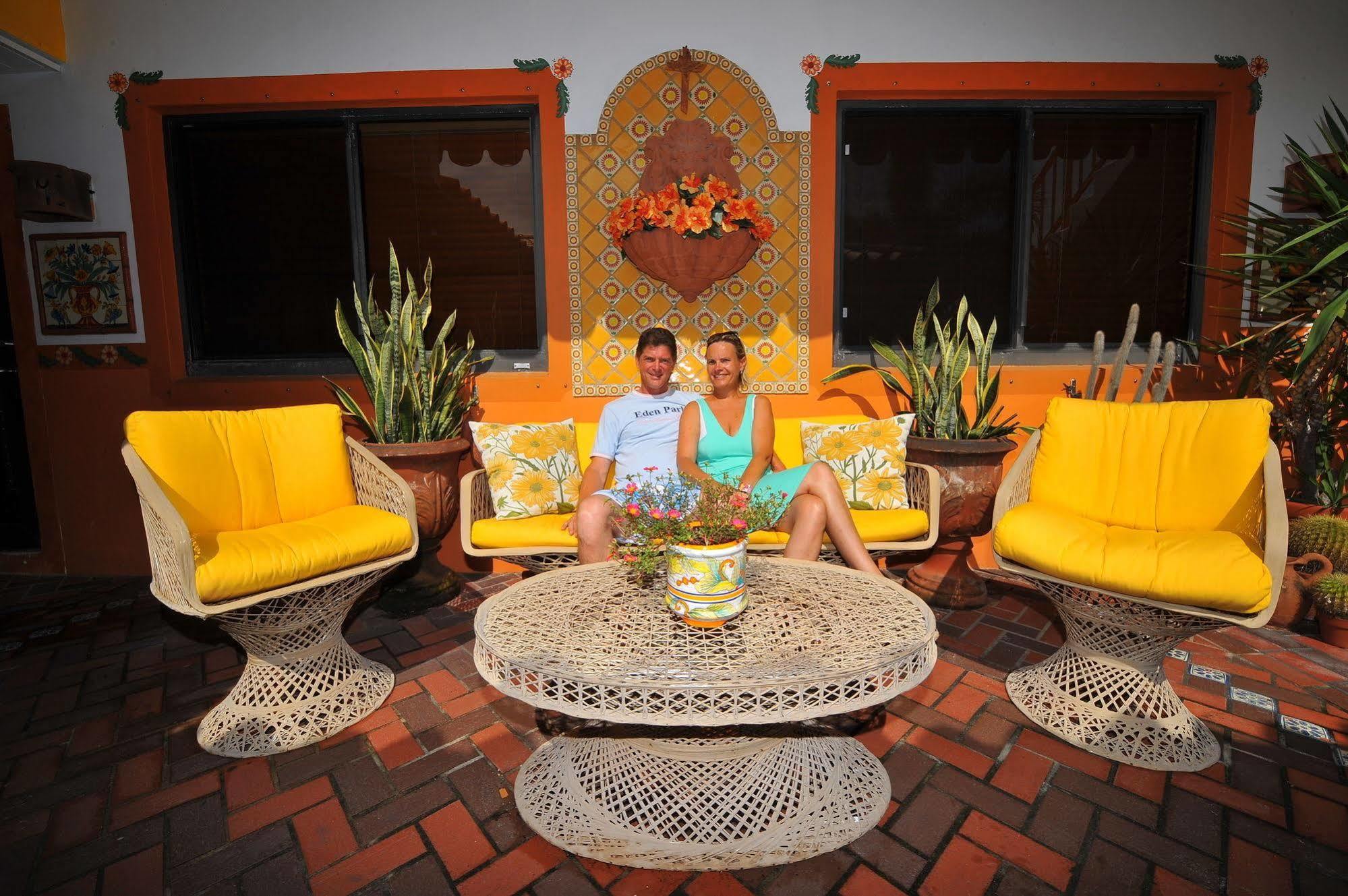 Готель Blue Seas Courtyard Lauderdale-by-the-Sea Екстер'єр фото